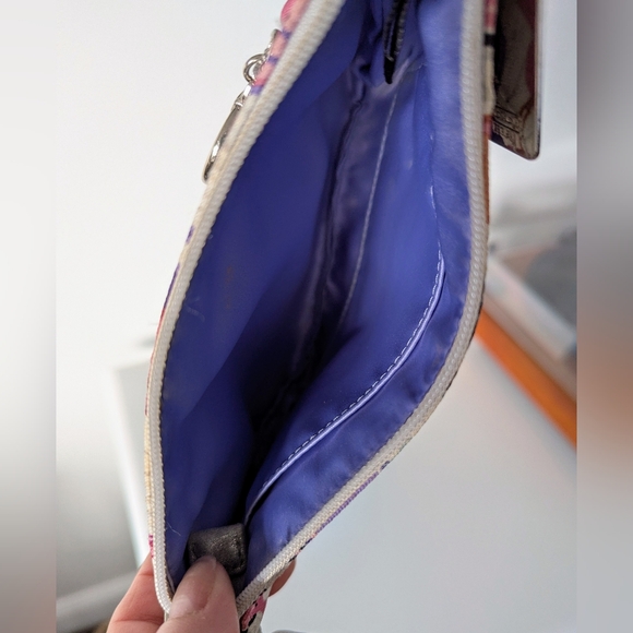 Coach Poppy Mini Bag, Wristlet - Picture 8 of 8